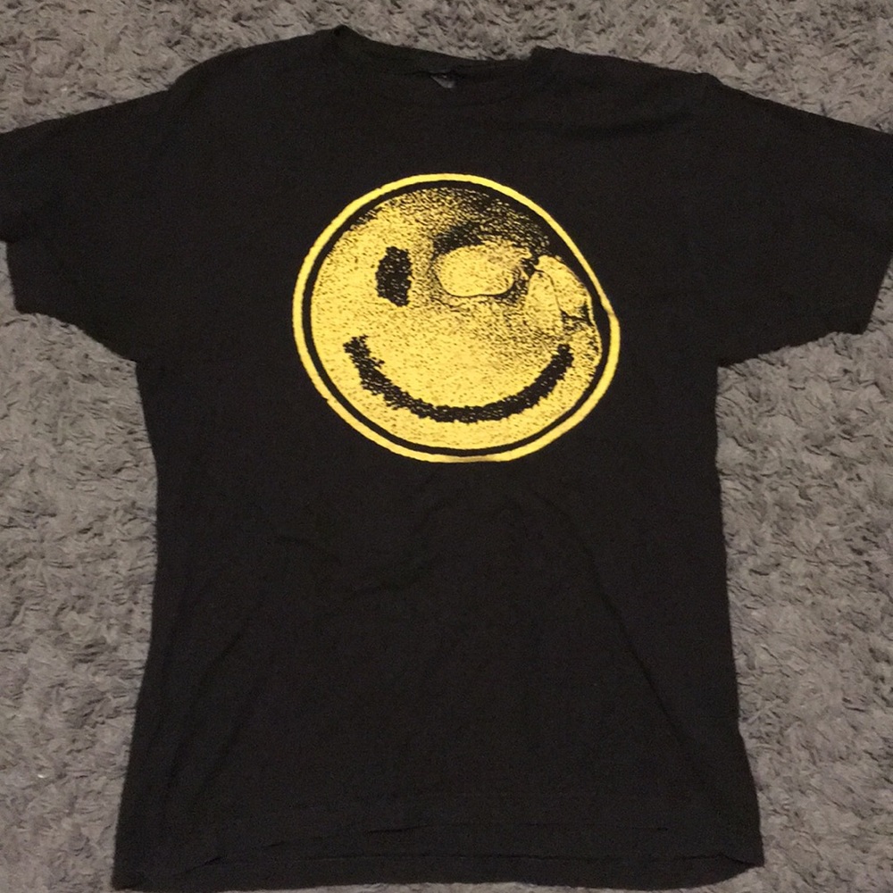 Men’s Graphic Tee Sz. S/M.